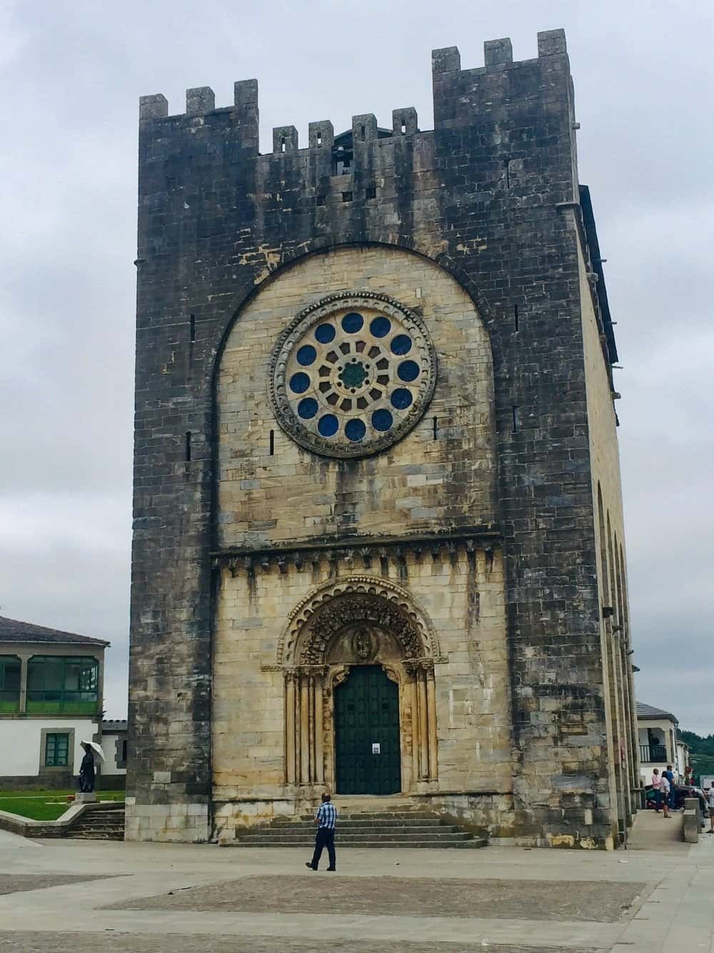 Iglesia-fortaleza de San Nicolás en Portomarín