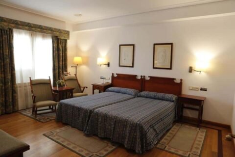 habitacion doble hotel pousda de portomarin