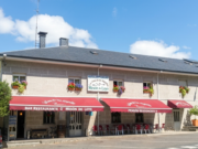 Hostal Mesón do Loyo: Alojamiento y Restaurante