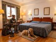 🐾 ¿Hoteles que admiten perros en Portomarín? dormir con perro en La Pousada de Portomarín